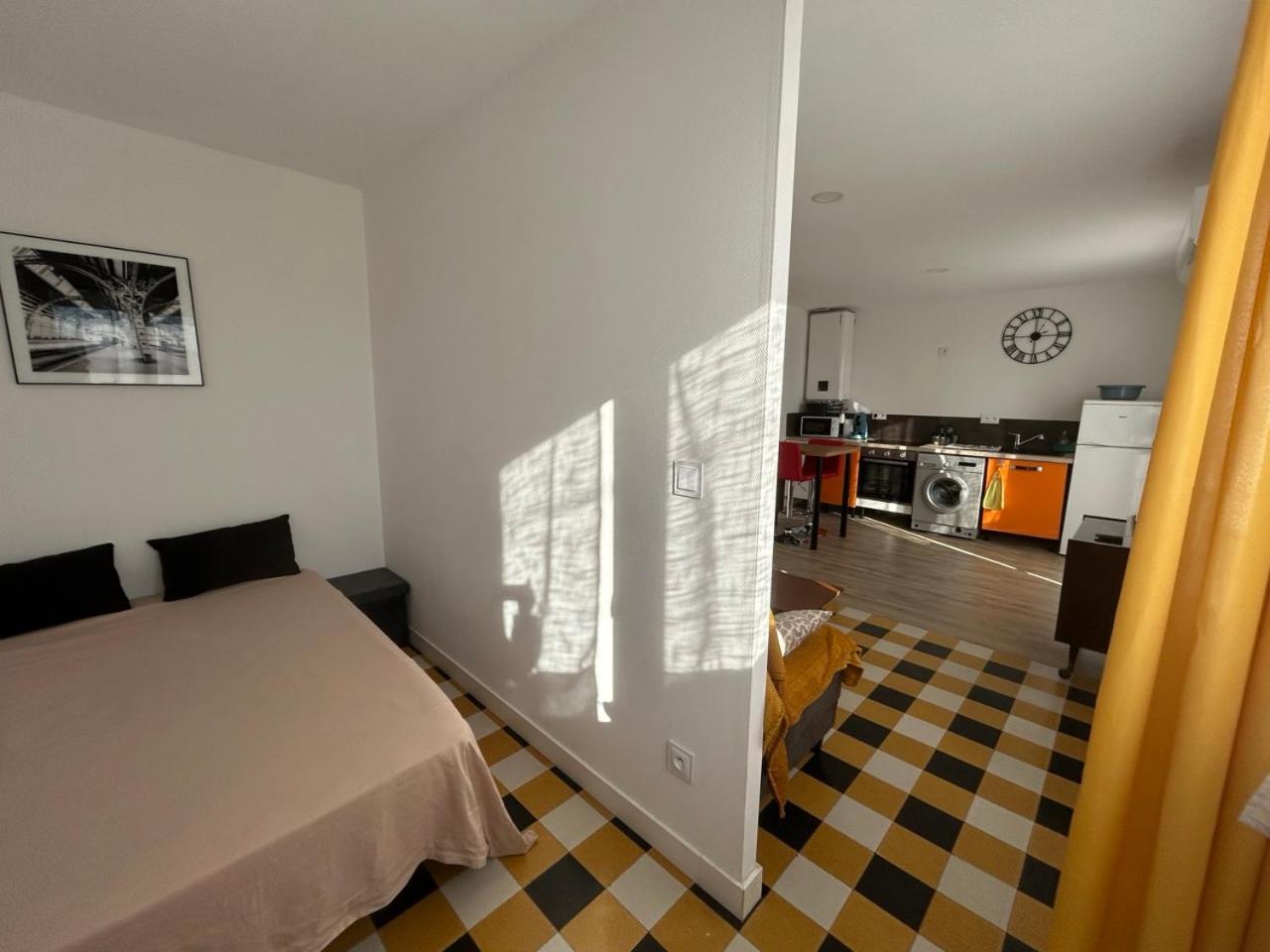 נרבון Appartement Les Voyages De Romane מראה חיצוני תמונה